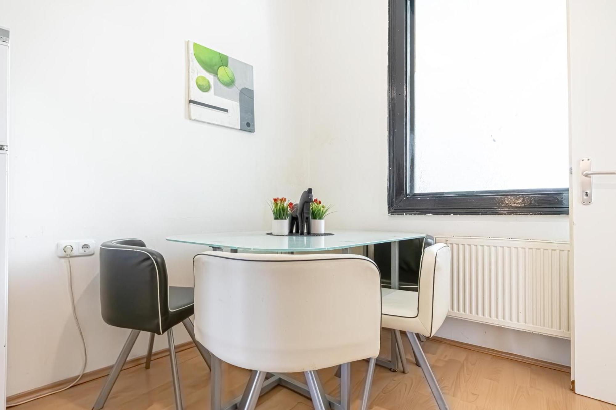 Sweet 3Br Shared Apt Near Wiener Stadthalle & Central Eksteriør bilde